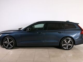Volvo V60 AWD RECHARGE ULTRA DARK LUXURY FULL 2.0 T8 Long Range Plug-In-Hybrid 335kW
