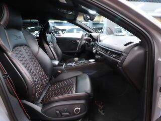 Audi RS 4 Avant quattro 3.0 331кВ