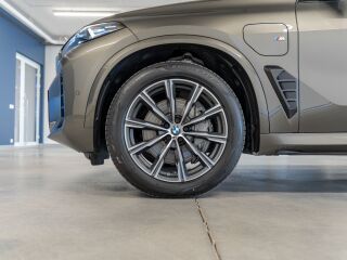 BMW X5 xDrive50e PHEV 3.0 360kW
