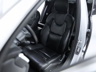Volvo S90 2.0 140kW