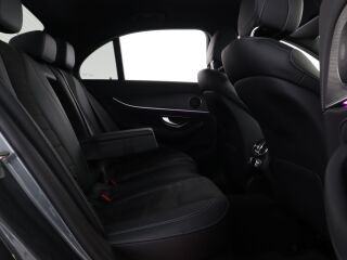 Mercedes-Benz E 220 d 4Matic AMG 2.0 R4 143kW