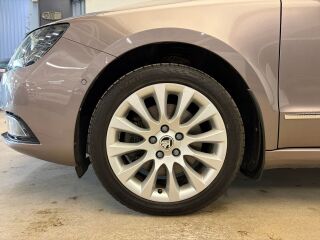 Skoda Superb Combi 1.8 TSI 118кВ