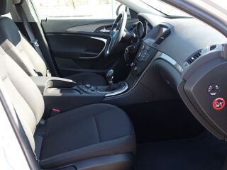 Opel Insignia 2.0 96kW