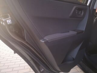 Toyota Auris 1.8 100kW