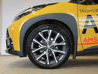 Toyota Aygo X GR Sport 1.5 68кВ