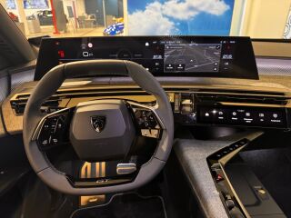 Peugeot 5008 GT Hybrid 145 e-DCS6 1.2 100кВ