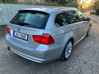 BMW 325 Xi 3.0 160kW