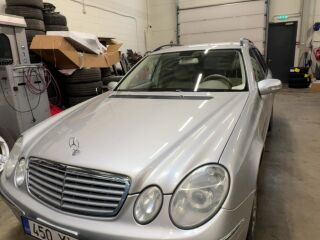Mercedes-Benz E 320 3.2 165кВ