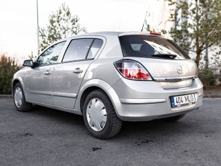 Opel Astra Elegance Facelift 1.6 85kW