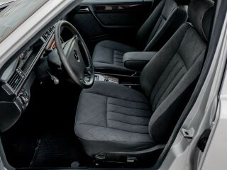 Mercedes-Benz 300 Sportline 3.0 132kW