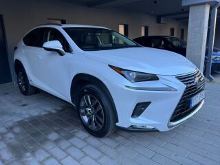 Lexus NX 300h Executive Facelift 2.5 114kW