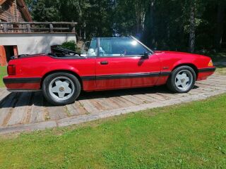 Ford Mustang 4.9 168kW