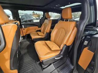Chrysler Pacifica Pinnacle 3.6 V6 Pentastar 162kW