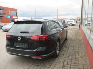 Volkswagen Passat R-line 4 Motion 2.0 TDI 140кВ