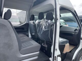 Iveco Daily 35S18HA8 CRV MULTICAB 3.0 129kW