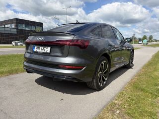 Audi e-tron Sportback 55 2XS-Line 300KW 158kW