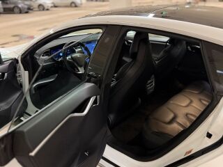 Tesla Model S D75 386kW