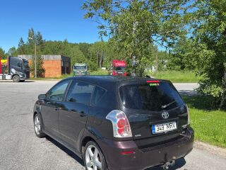 Toyota Corolla Verso 2.2 130kW