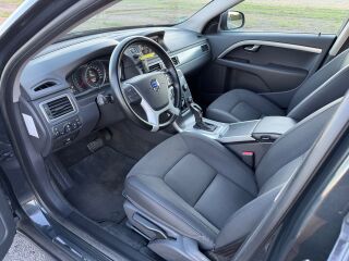 Volvo V70 Facelift Nordic 2.0 R5 D4 120kW