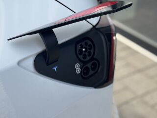 Tesla Model Y Performance Performance Dual Motor 393kw 393kW