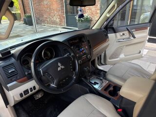 Mitsubishi Pajero Rockford DESIGN 3.2 147kW