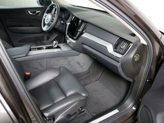 Volvo XC60 AWD BRIGHT RECHARGE INTELLI SAFE PRO MY23 2.0 T6 Recharge Long Range Plug-In-Hybrid 293kW