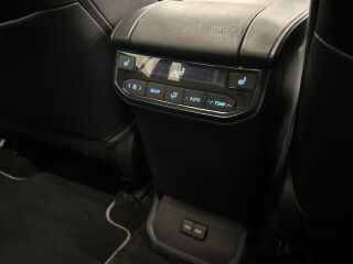Toyota Highlander Premium Hybrid 2.5 140kW
