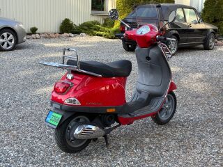 Vespa LX50