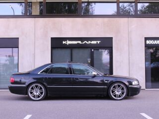 Audi A8 3.3 V8 165кВ