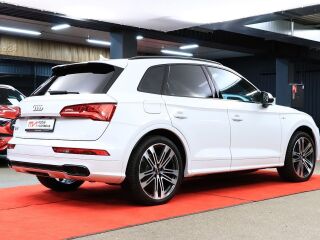 Audi SQ5 quattro 3.0 260кВ
