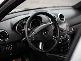 Mercedes-Benz ML 350 Edition 10 OFF-ROAD Pro Engineering Package 3.5 V6 200kW