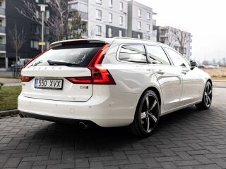 Volvo V90 AWD 2.0 173kW