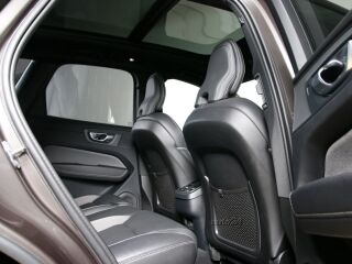 Volvo XC60 AWD ULTIMATE DARK INTELLI SAFE PRO MY24 2.0 B5 KERS Mild Hybrid 184kW
