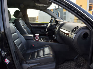 Volkswagen Touareg 4x4 2.5 128кВ
