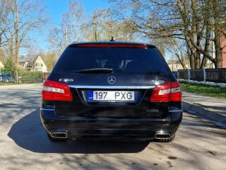 Mercedes-Benz E 300 3.5 V6 225kW