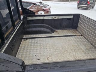 Nissan Navara 2.5 140кВ