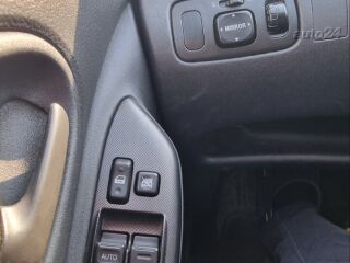 Toyota Yaris 1.4 55кВ