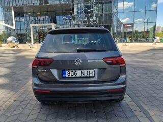 Volkswagen Tiguan Comfortline Business 2.0 R4 DFGA 110kW