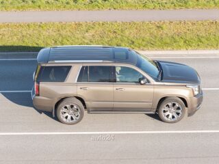 GMC Yukon DENALI 6.2 V8 313kW