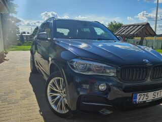 BMW X5 M50 280kW