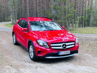 Mercedes-Benz GLA 200 2.0 100kW