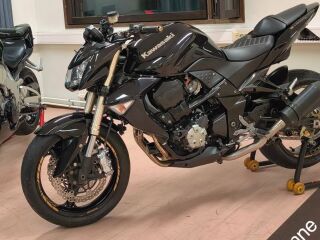 Kawasaki Z 1000 R4 92kW - auto24.ee