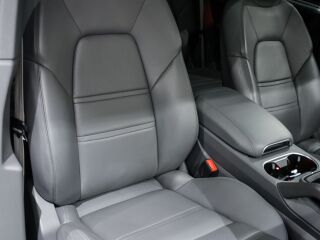 Porsche Cayenne Platinum Edition E-Hybrid Sport Chrono 3.0 250kW