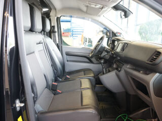 Toyota ProAce L2 120 6-ovinen SIS ALV 2.0 R4 Turbo Diesel 90kW