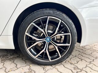 BMW 530 e xDrive M-PAKETT PLUG-IN 2.0 215кВ