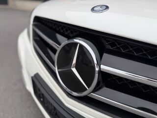 Mercedes-Benz C 300 CDI T 4Matic BlueEfficiency Avantgarde 3.0 V6 CDI 170kW