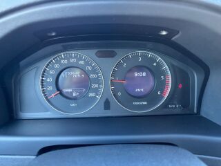 Volvo V70 Momentum 2.0 100кВ