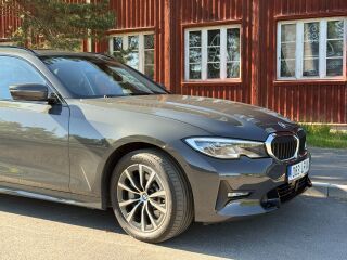 BMW 330 xDrive Sport Line Plug-in Hybrid 2.0 215kW