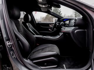 Mercedes-Benz E 300 de 4-Matic AMG-Line Night Package 2.0 225кВ