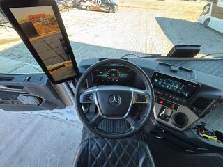 Mercedes-Benz Actros 3658 8x4*4 425kW